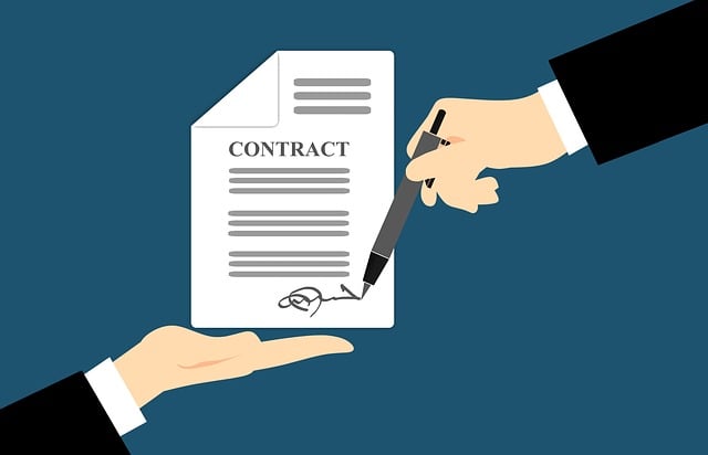 signature-contrat-assurance-auto